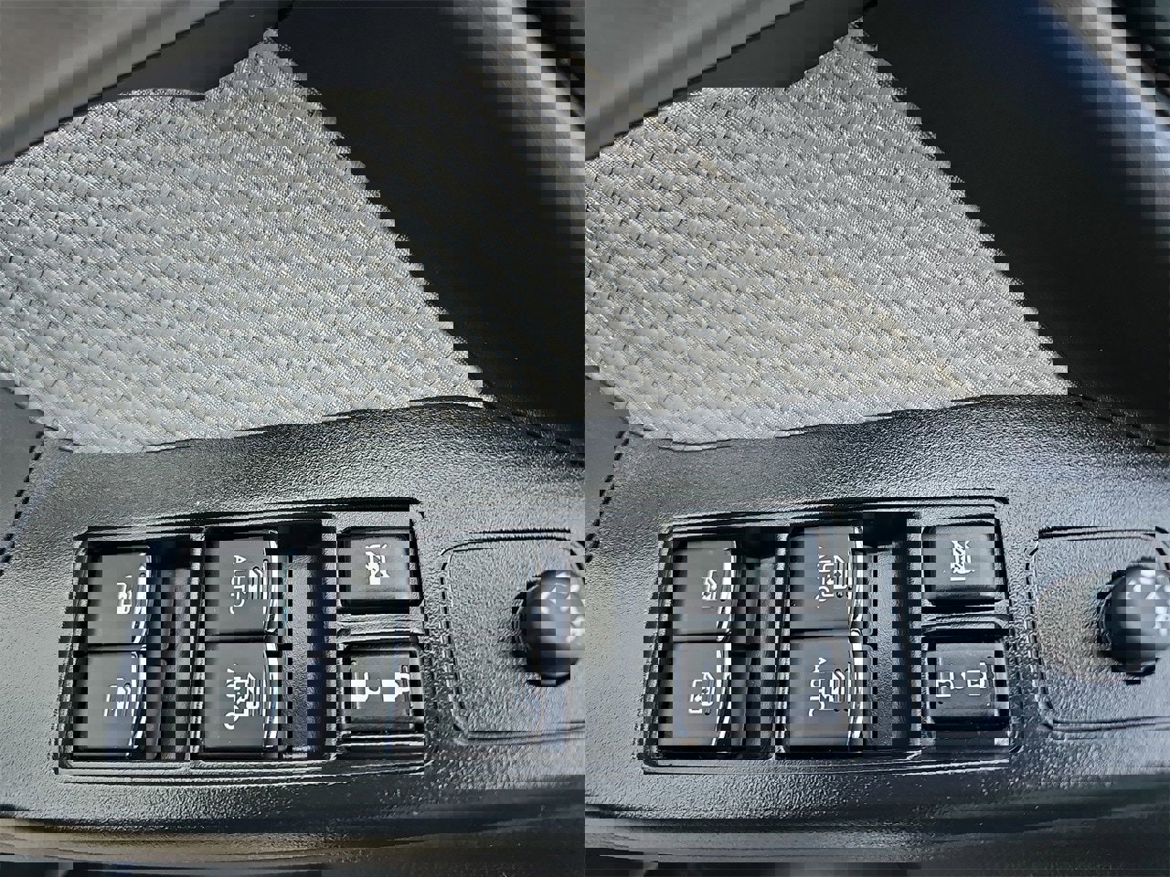 Used 2018 Subaru Forester 2.5i Premium w/ All-Weather Package image 27