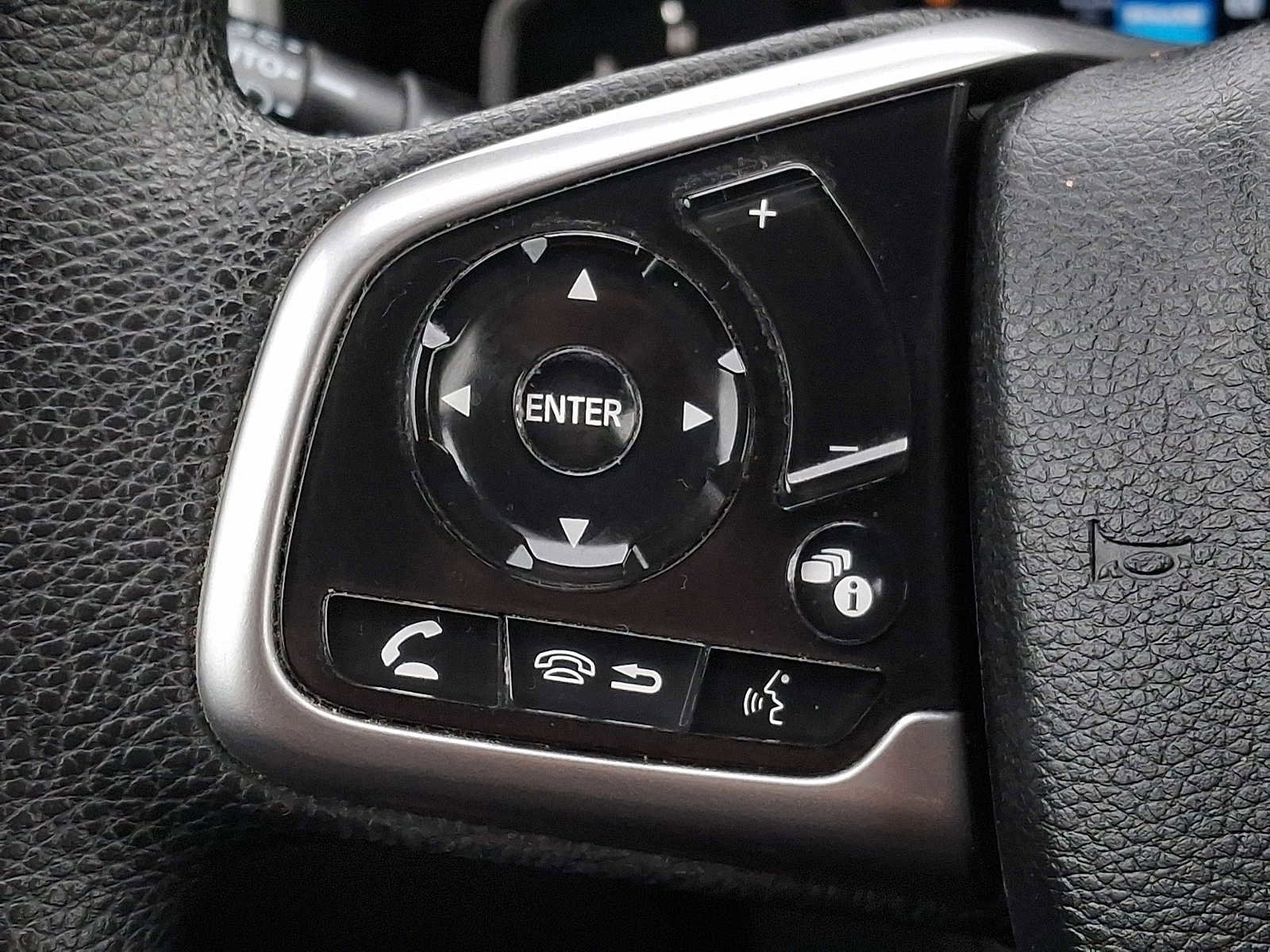 Used 2019 Honda CR-V EX image 17