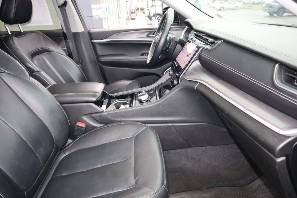 Used 2022 Jeep Grand Cherokee L Limited image 26