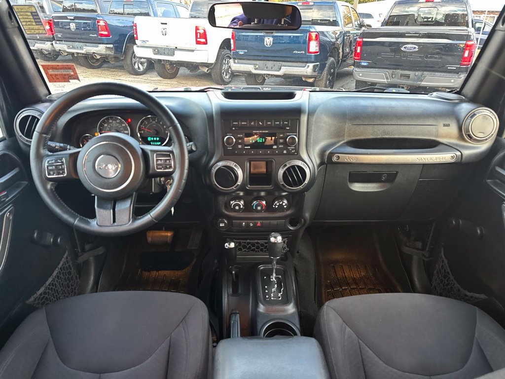 Used 2016 Jeep Wrangler Unlimited Sport w/ Max Tow Package AWD/4WD image 17