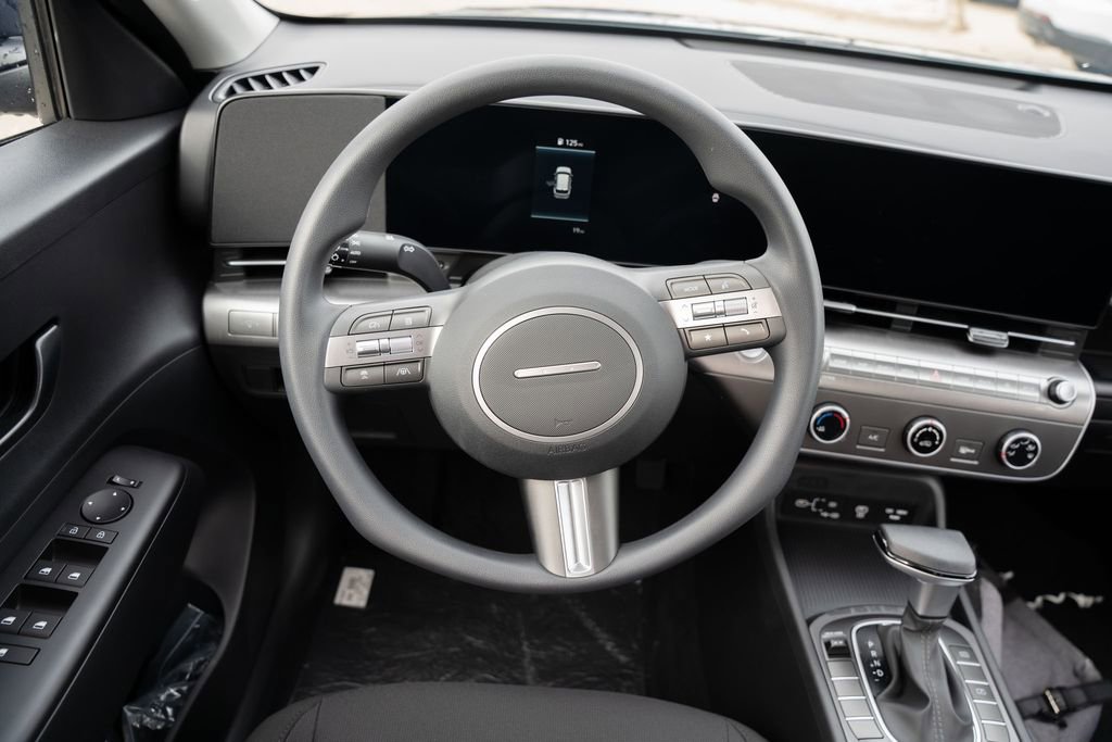 New 2026 Hyundai Kona SE image 14