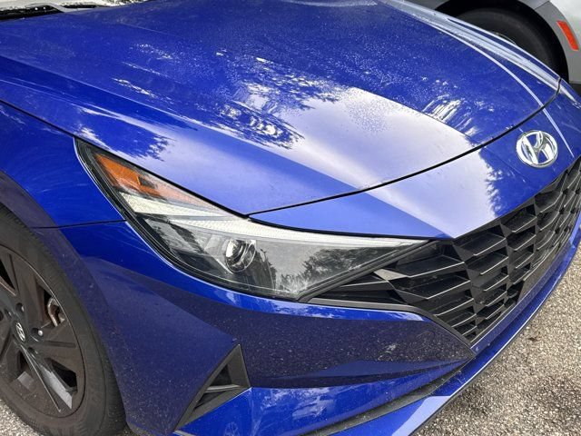 Used 2021 Hyundai Elantra SEL w/ Convenience Package FWD image 6