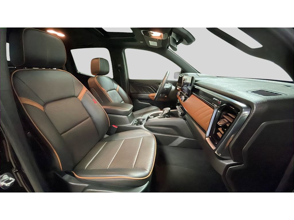 Used 2023 GMC Canyon AT4 w/ AT4 Premium Package image 17