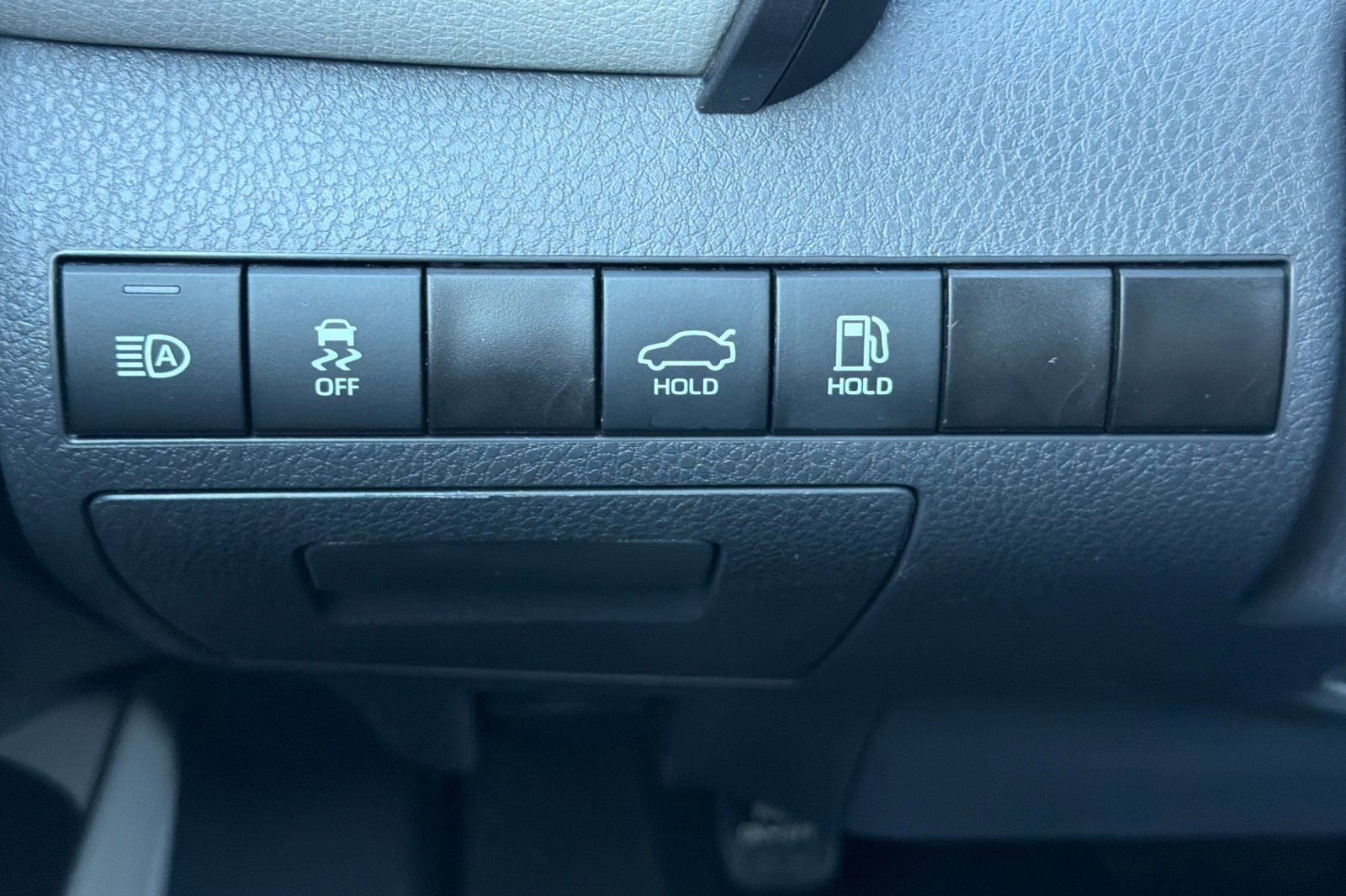 Certified 2023 Toyota Camry LE w/ Convenience Package image 32