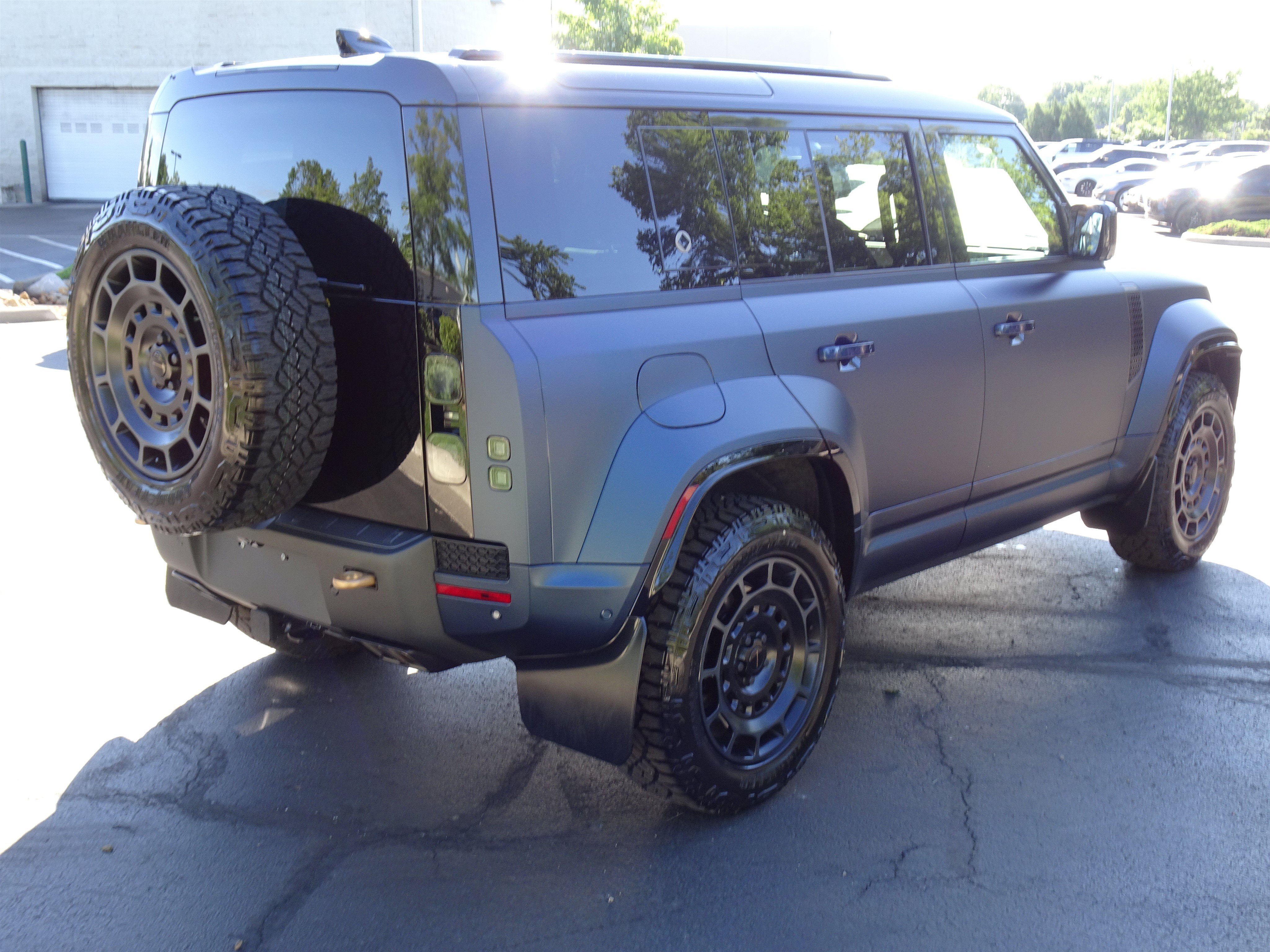 New 2026 Land Rover Defender 110 OCTA AWD/4WD image 12