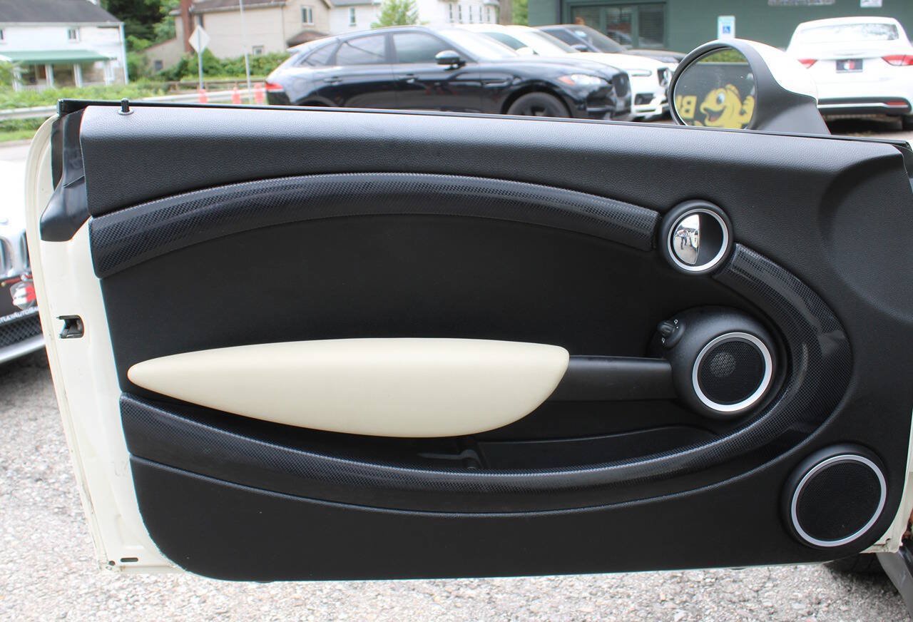 Used 2014 MINI Cooper S FWD image 32