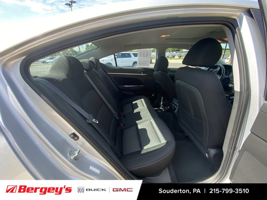 Used 2017 Hyundai Elantra Value Edition FWD image 25