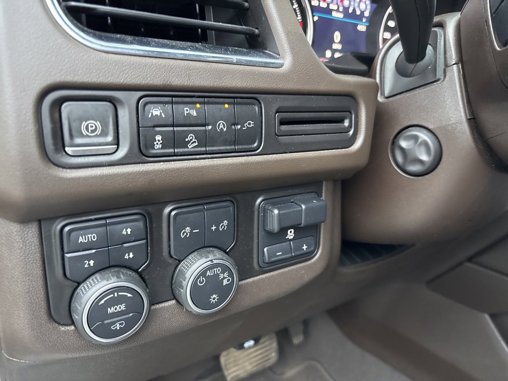 Used 2021 Chevrolet Tahoe Z71 w/ Z71 Off-Road Package image 11