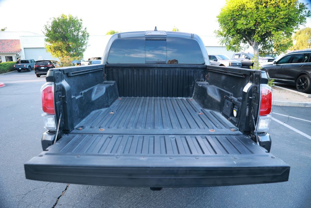 Used 2022 Toyota Tacoma TRD Sport w/ Technology Package image 37