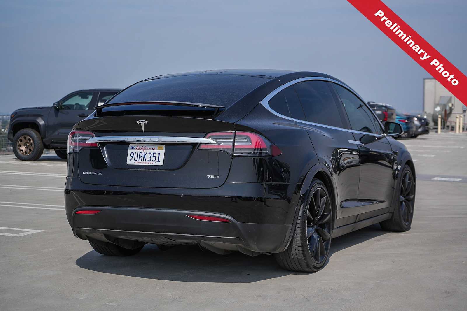 Used 2018 Tesla Model X 75D AWD/4WD image 6