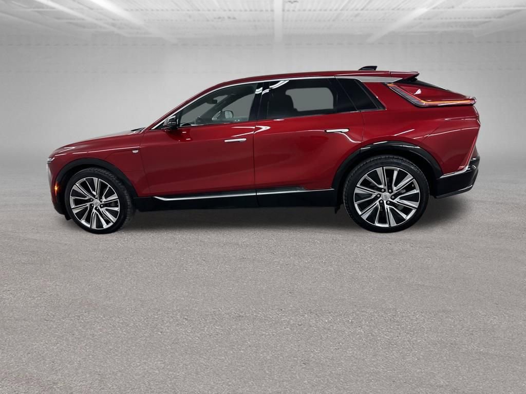 Certified 2024 Cadillac Lyriq Luxury w/ LPO, Floor Liner Package image 6