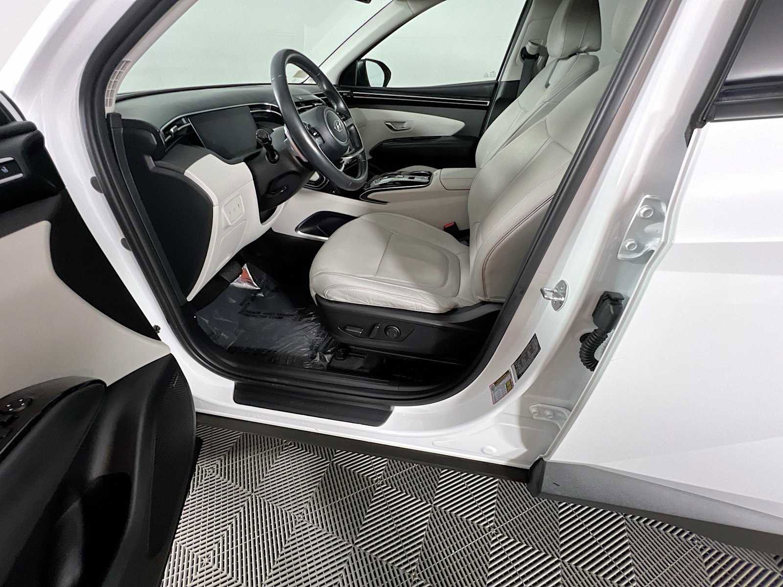Certified 2023 Hyundai Tucson Limited image 19