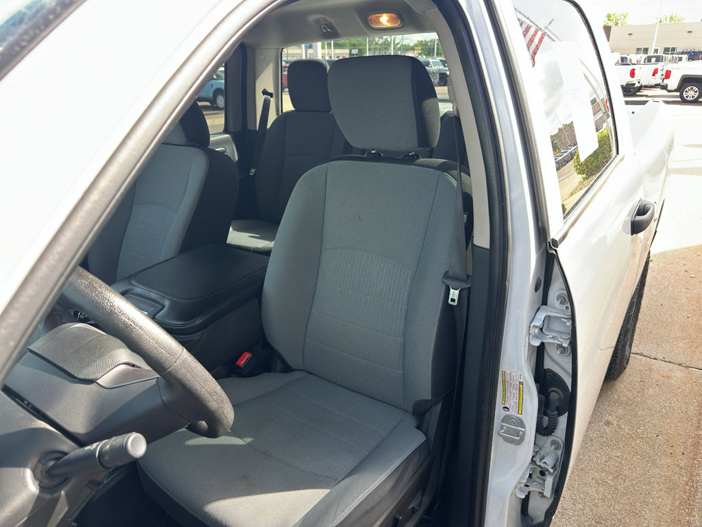 Used 2022 RAM 1500 Classic SLT w/ Protection Group AWD/4WD image 23
