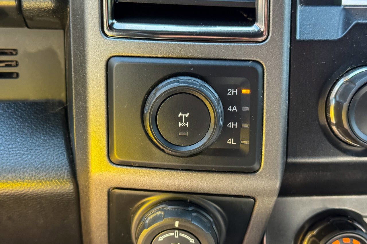 Used 2019 Ford F150 Raptor w/ Equipment Group 801A Mid image 21