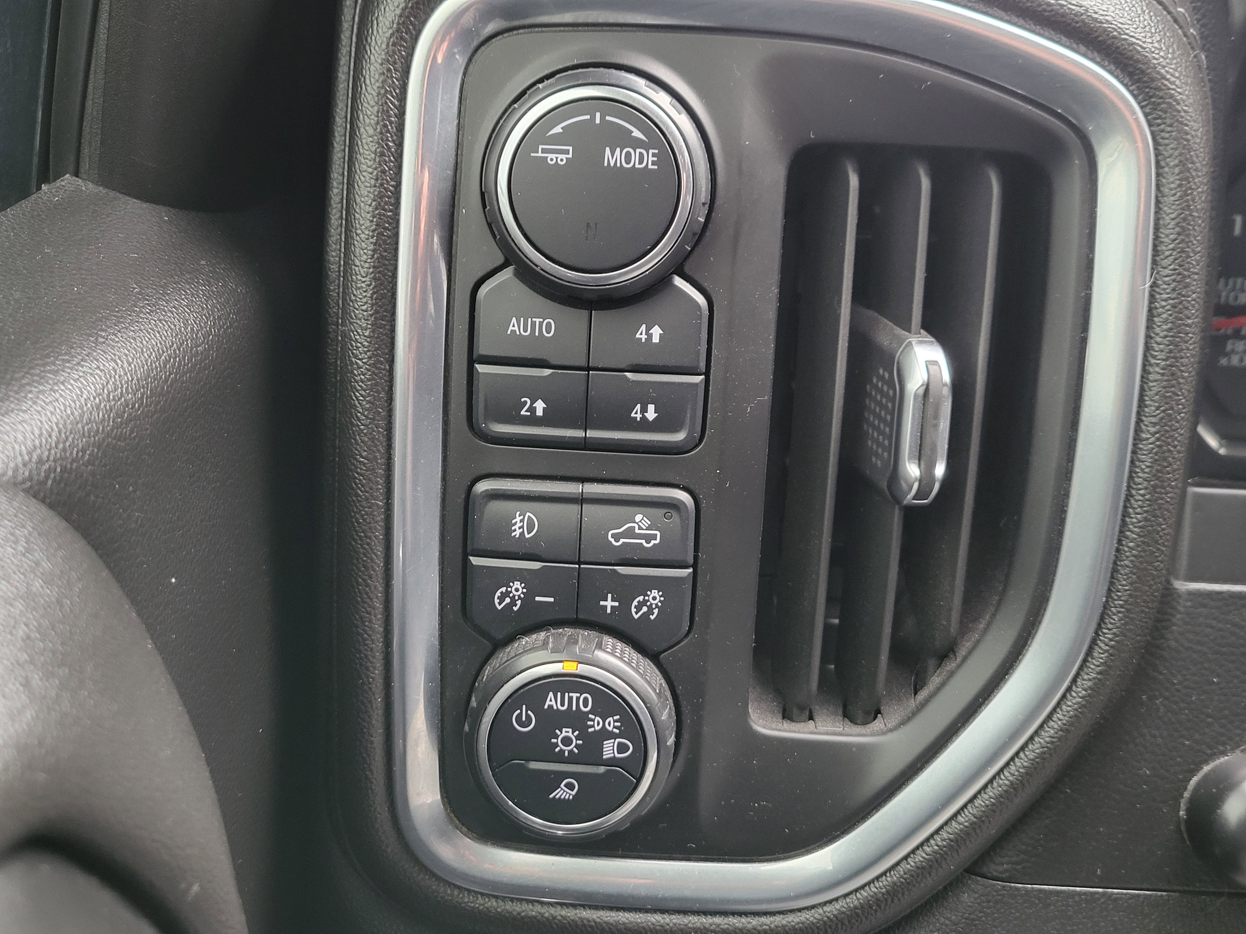 Certified 2020 Chevrolet Silverado 1500 LT Trail Boss image 27