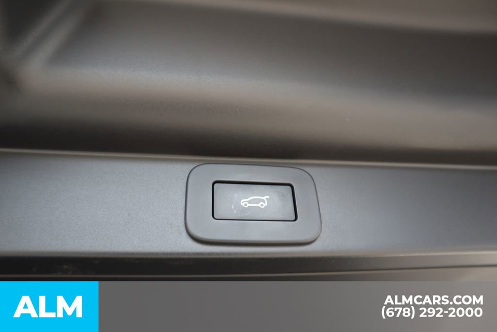 Used 2023 Land Rover Range Rover SE image 28