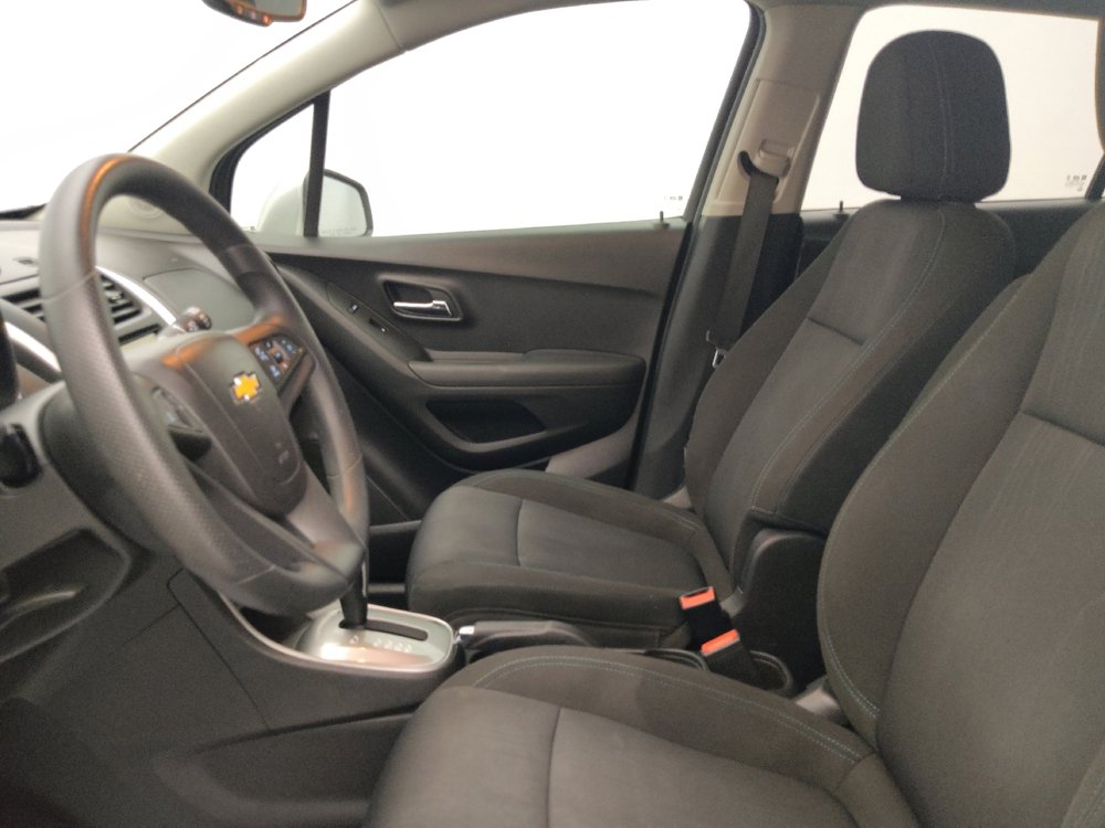 Used 2015 Chevrolet Trax LT image 17