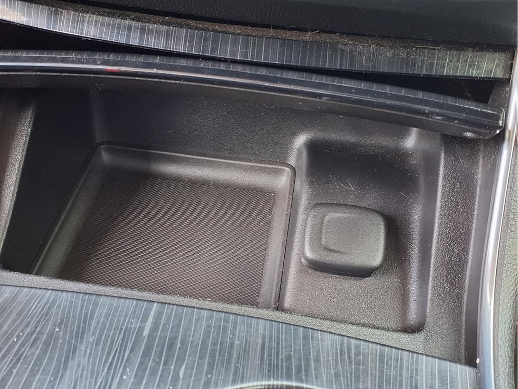 Used 2016 Chevrolet Impala LTZ FWD image 11