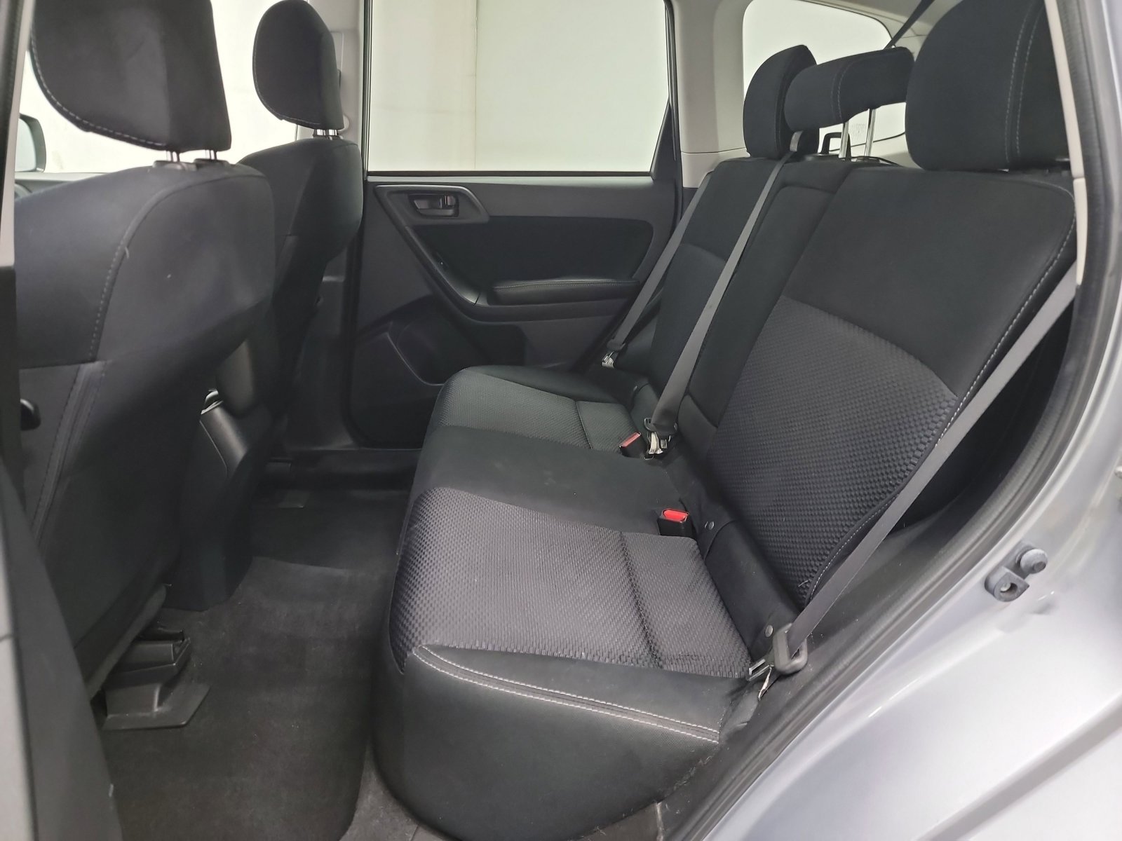 Used 2016 Subaru Forester 2.5i Premium w/ All-Weather Package image 28