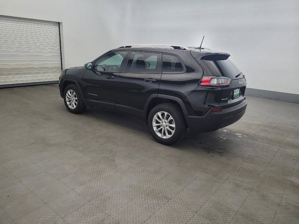 Used 2021 Jeep Cherokee Latitude AWD/4WD image 3