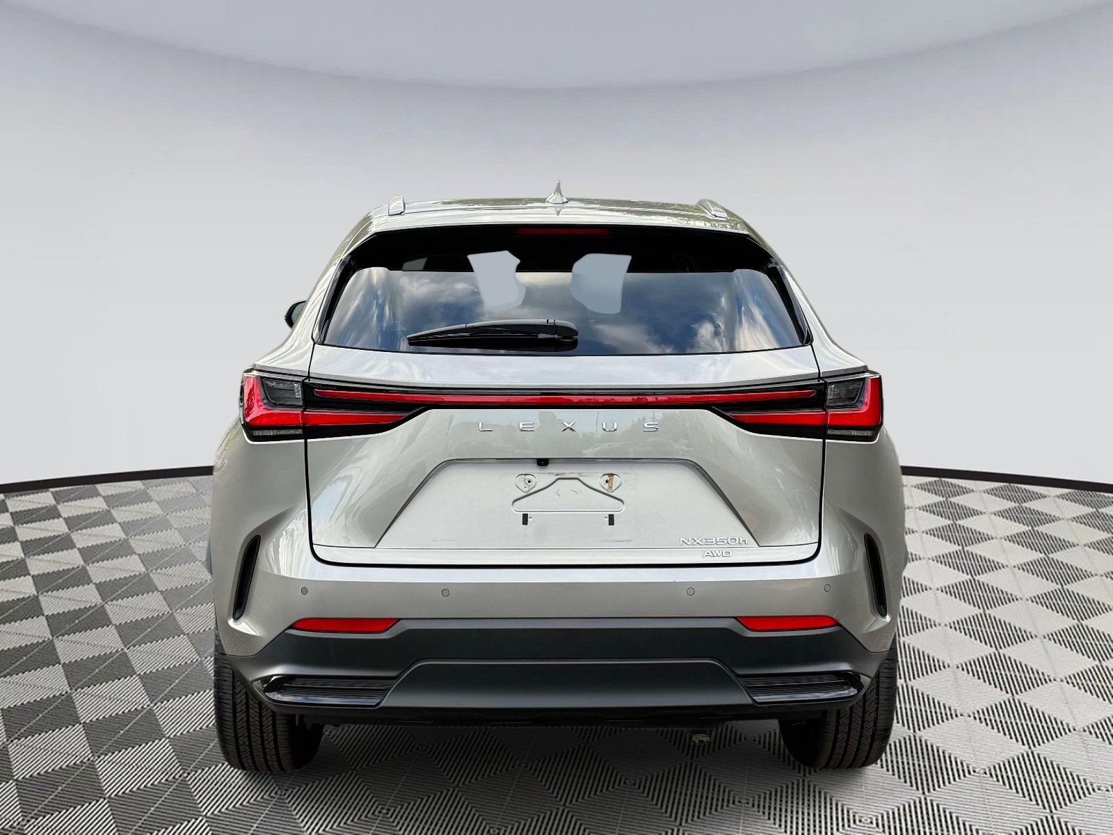 Used 2023 Lexus NX 350h AWD image 3