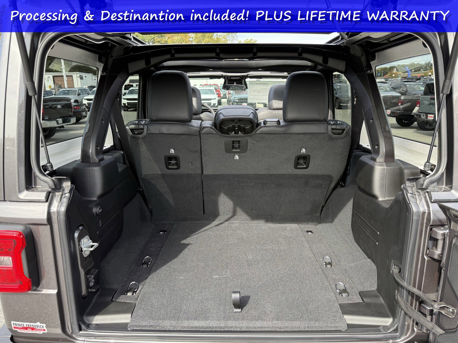 New 2026 Jeep Wrangler Unlimited Sahara AWD/4WD image 14