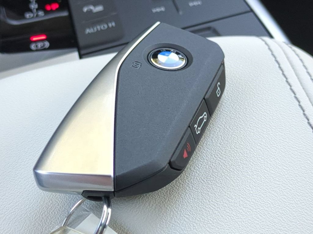 New 2026 BMW X2 xDrive28i w/ Technology Package AWD/4WD image 30