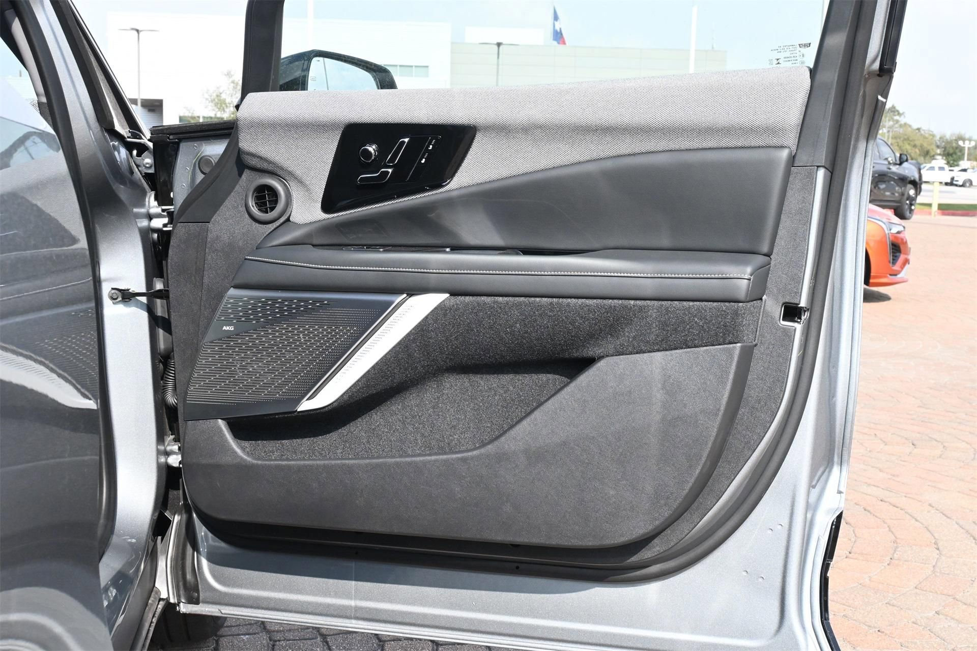 New 2026 Cadillac Optiq Sport 1 w/ LPO, Floor Liner Package image 27