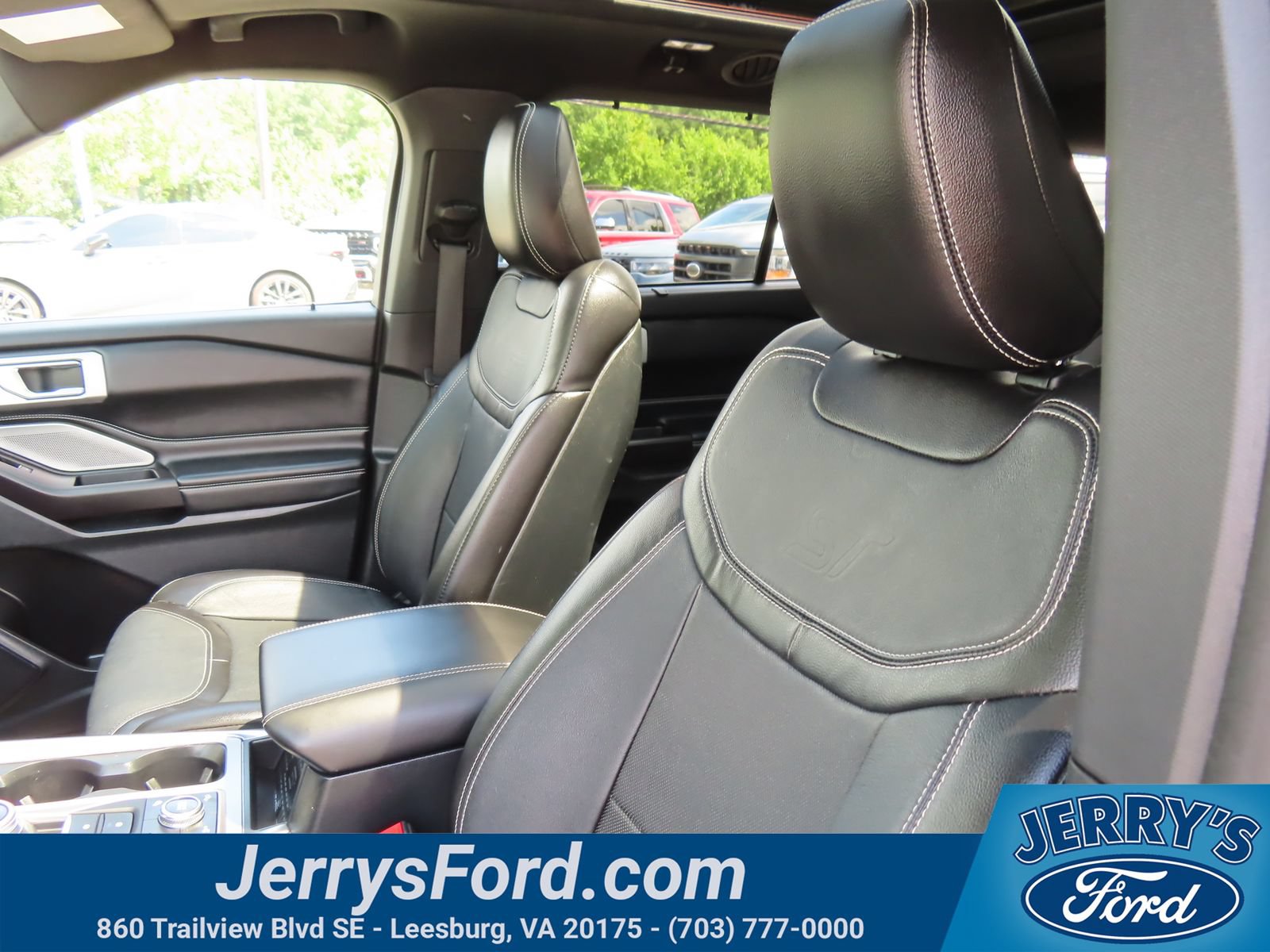 Certified 2020 Ford Explorer ST w/ Premium Technology Package AWD/4WD image 30