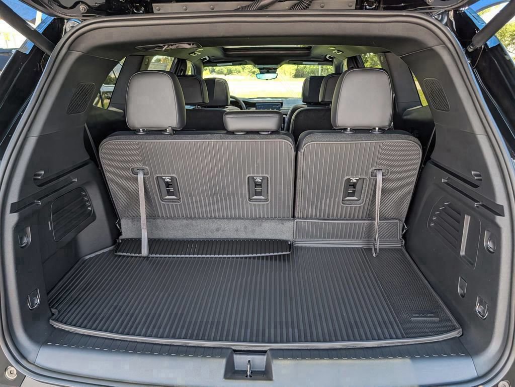 New 2026 GMC Acadia Elevation w/ Elevation Premium Package FWD image 49