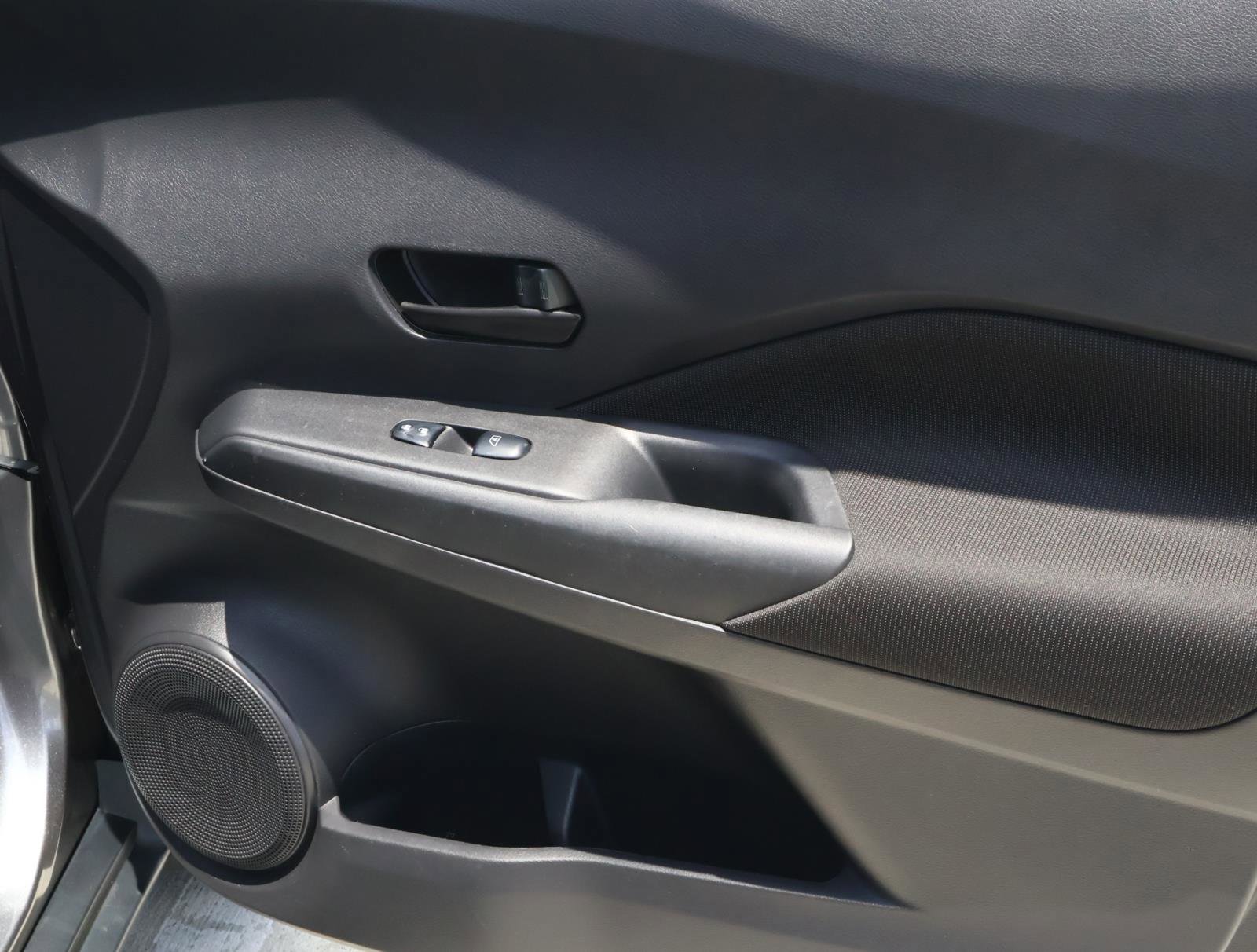 Used 2022 Nissan Kicks S FWD image 14