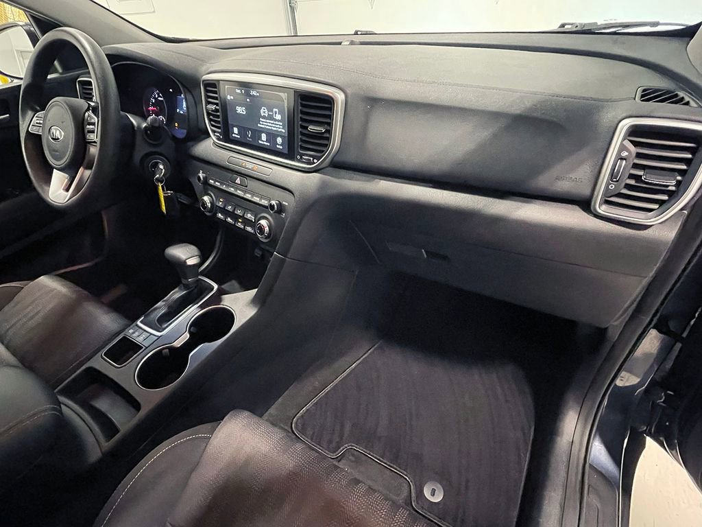 Used 2020 Kia Sportage LX image 25