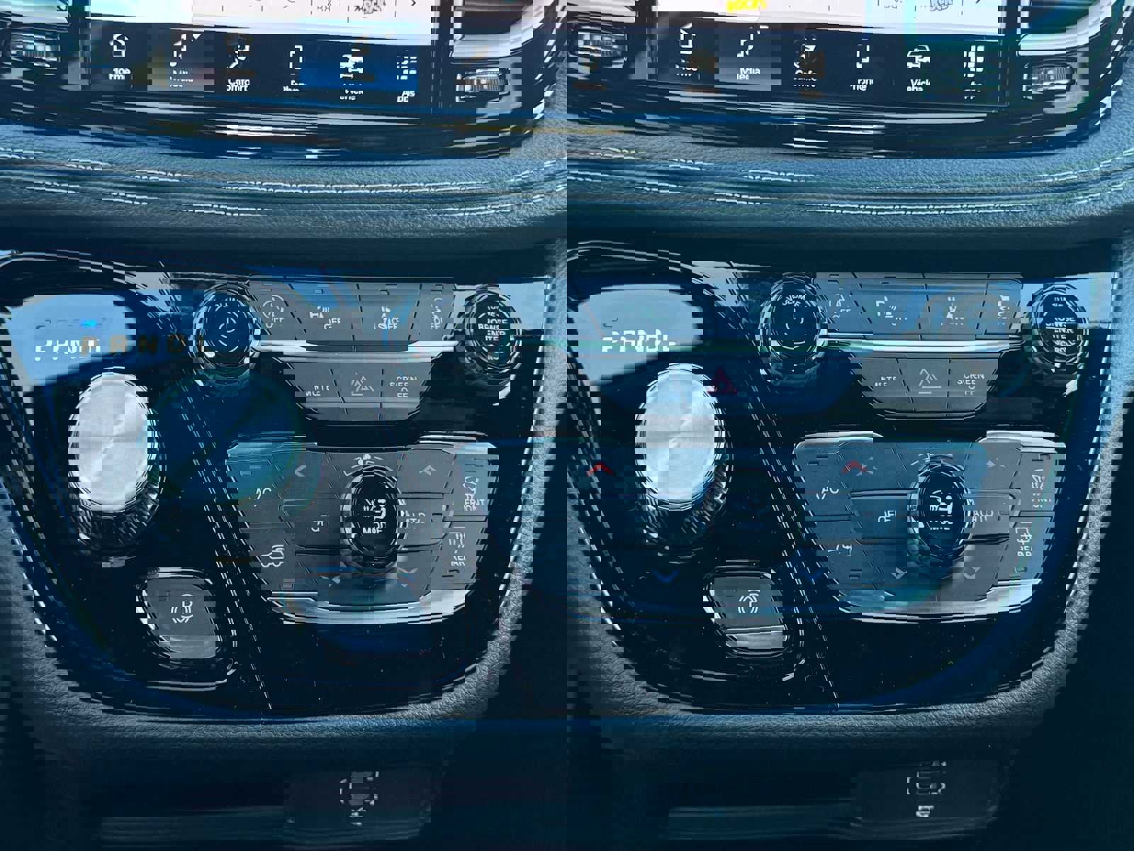 New 2026 Chrysler Pacifica Select image 16