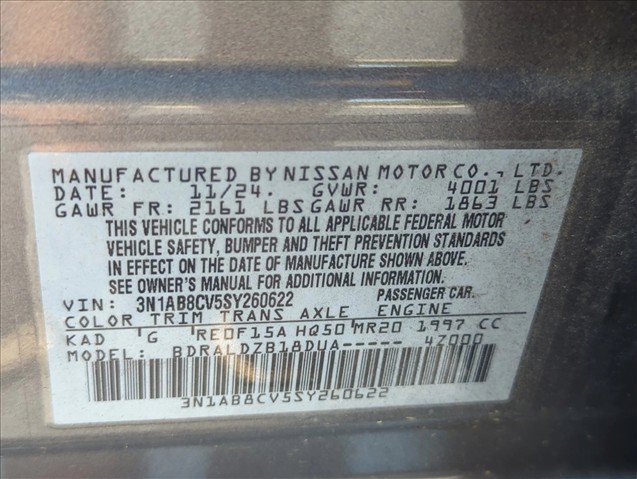 Used 2025 Nissan Sentra SV FWD image 30