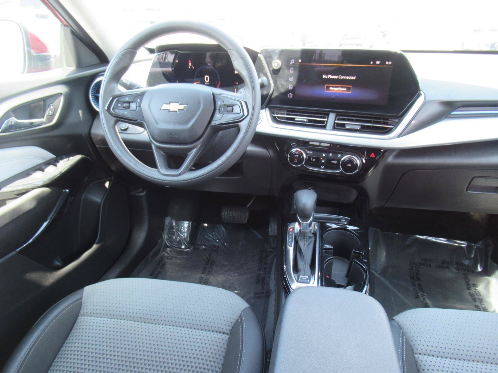 Certified 2024 Chevrolet Trax LT FWD image 13
