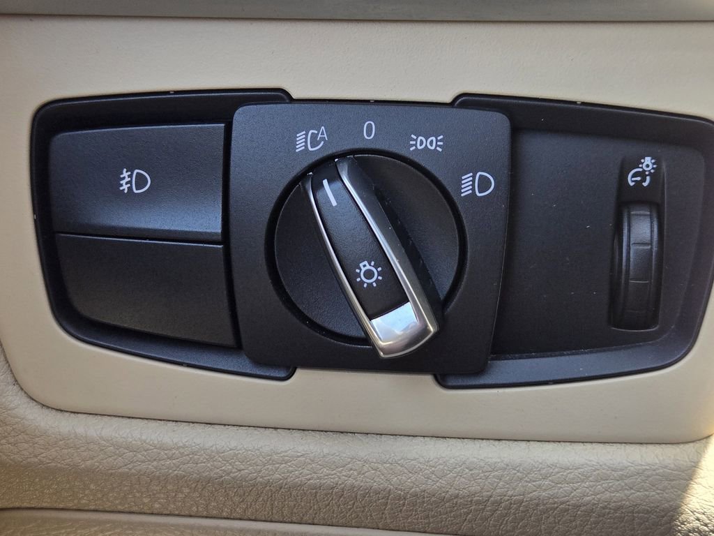 Used 2014 BMW 328i Sedan RWD image 22