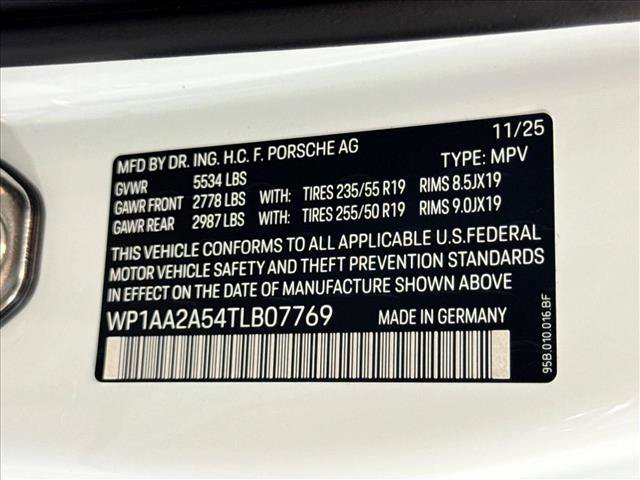 Certified 2026 Porsche Macan Turbo AWD/4WD image 27