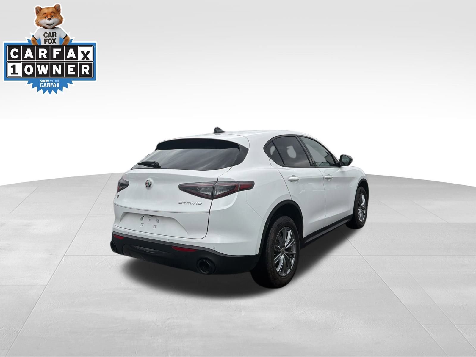 Used 2024 Alfa Romeo Stelvio Sprint image 5