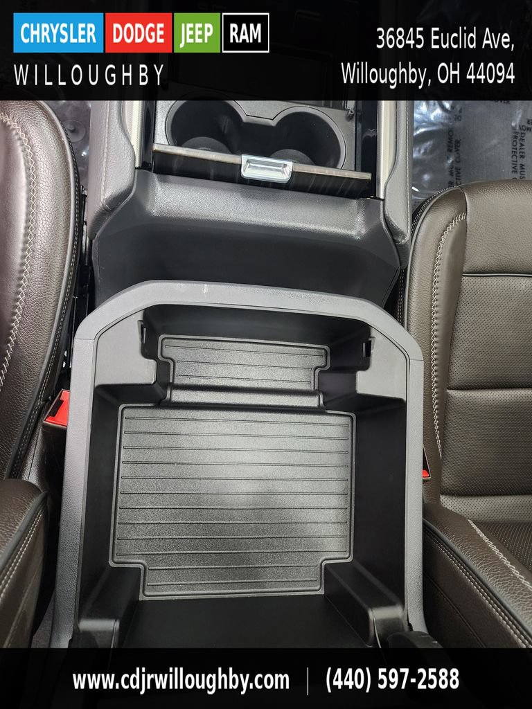 Used 2023 GMC Yukon Denali AWD/4WD image 25