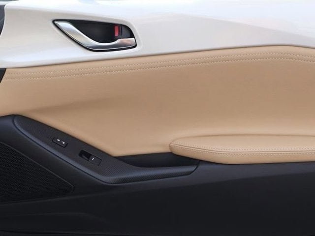 New 2026 MAZDA MX-5 Miata RF Grand Touring w/ Appearance Package RWD image 10