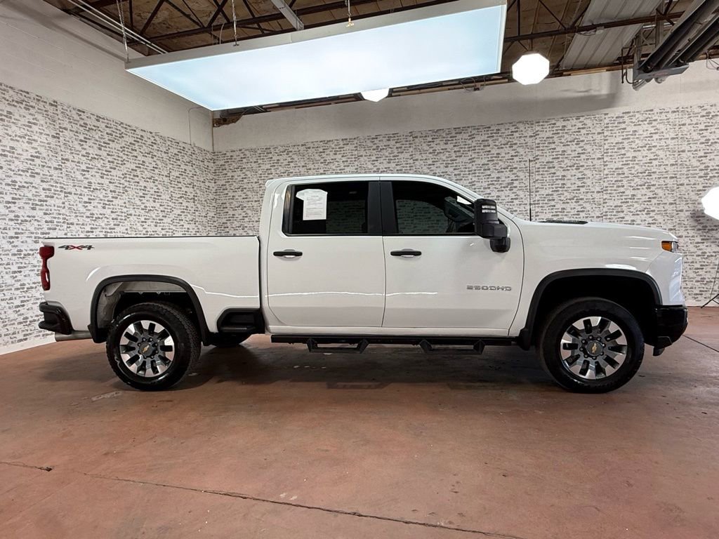 Used 2024 Chevrolet Silverado 2500 Custom w/ Custom Value Package image 7