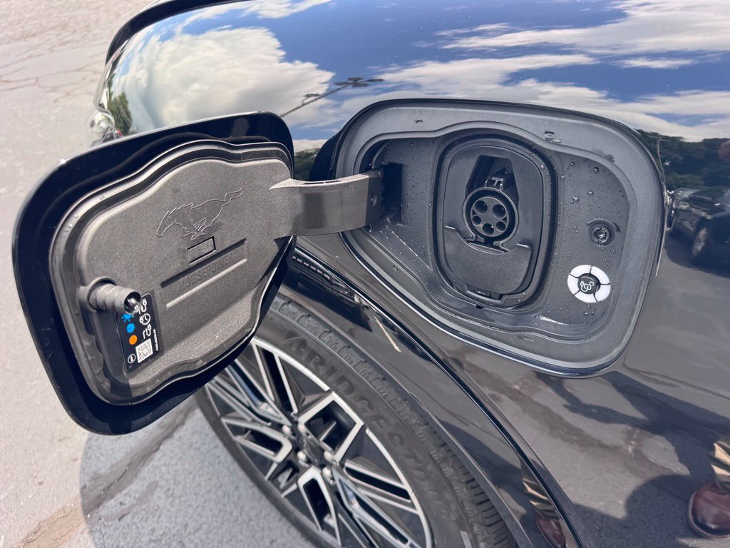Used 2025 Ford Mustang Mach-E Premium RWD image 25