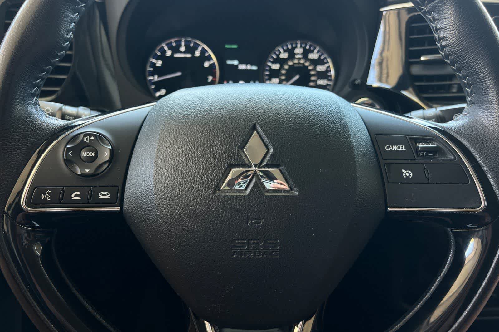 Used 2019 Mitsubishi Outlander SEL FWD image 25