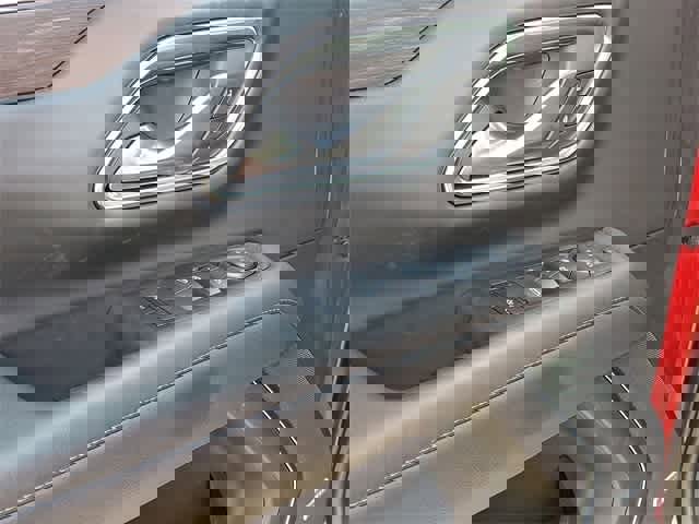 Certified 2024 Chevrolet Tahoe Z71 w/ Off-Road Capability Package image 29