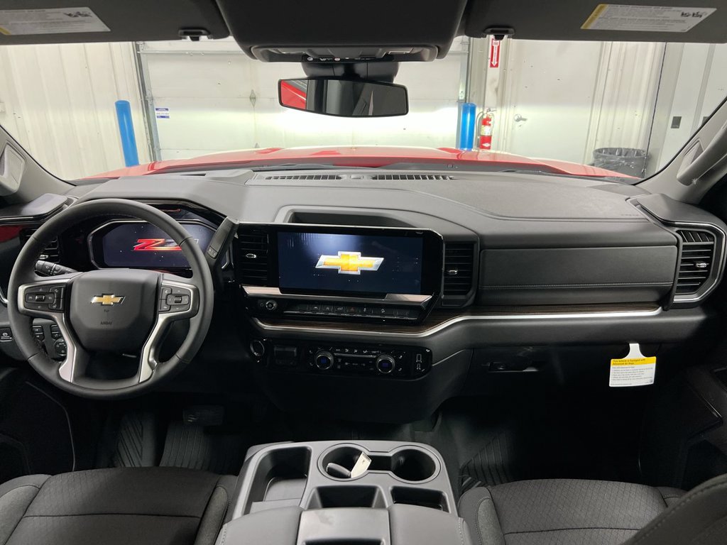 New 2026 Chevrolet Silverado 1500 LT w/ Z71 Off-Road Package AWD/4WD image 10