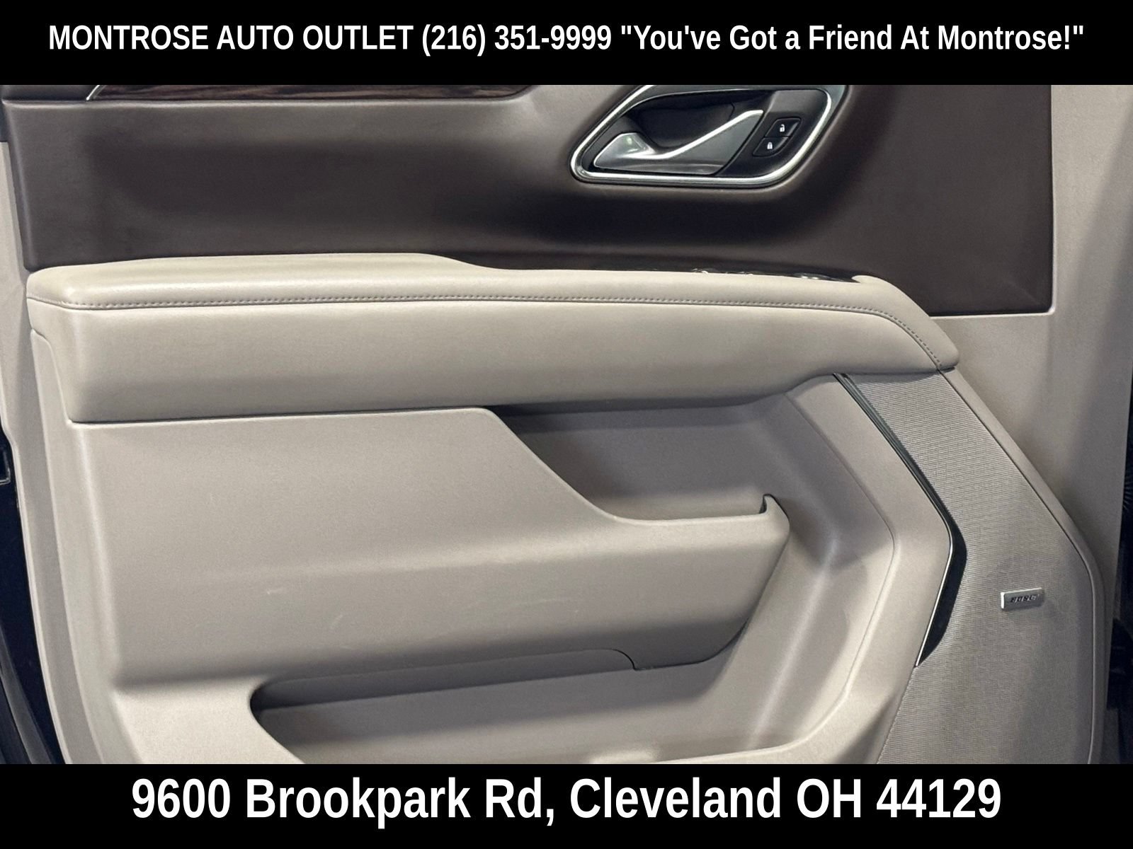 Used 2022 Chevrolet Tahoe Z71 w/ Z71 Off-Road Package AWD/4WD image 14