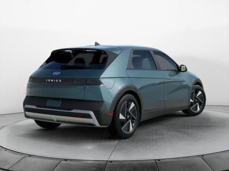 New 2026 Hyundai Ioniq 5 SEL image 4
