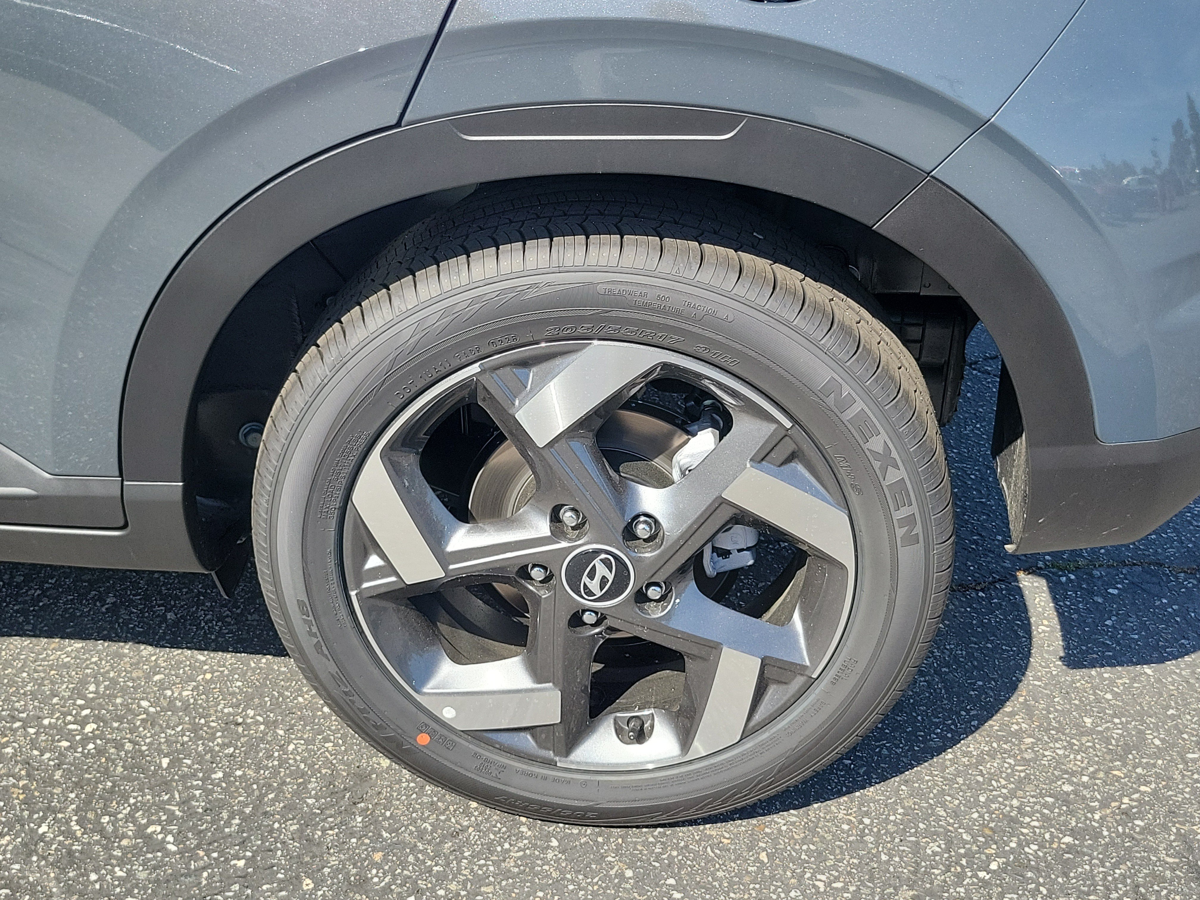 New 2026 Hyundai Venue SEL FWD image 18