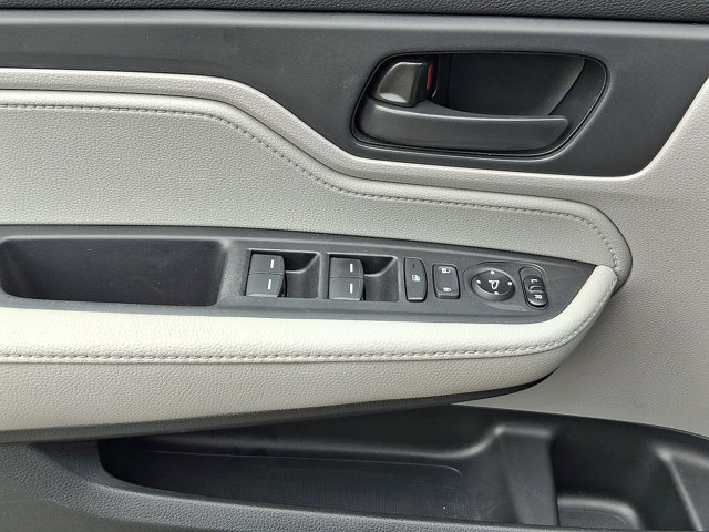Used 2019 Honda Odyssey EX image 11