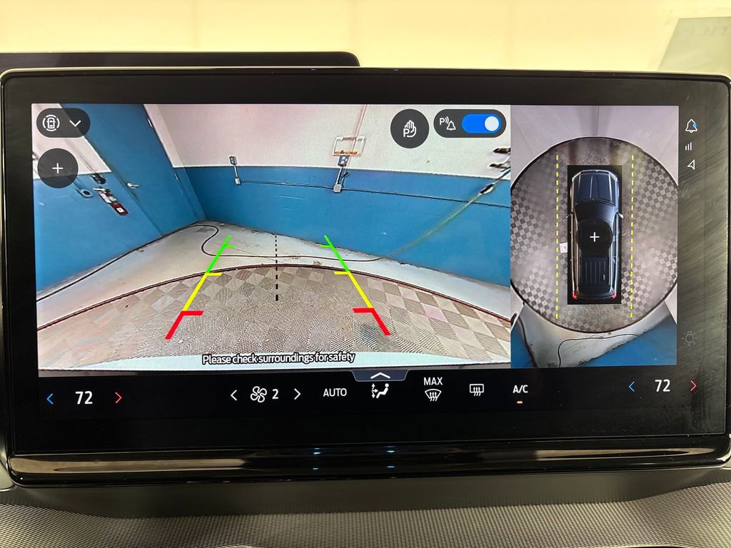 Certified 2025 Ford Expedition Active image 25